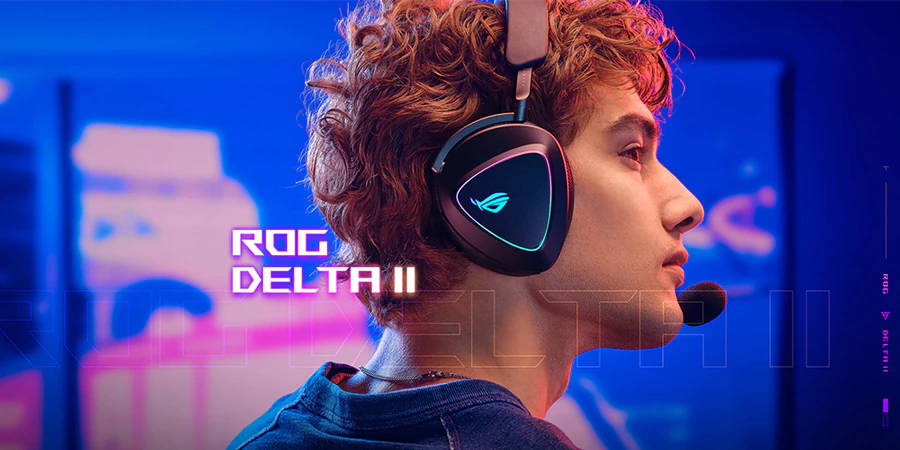 Gamer med ROG Delta II headset på hovedet