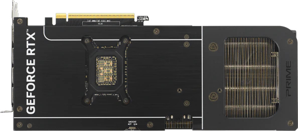 Bagplade på ASUS GeForce RTX 5070
